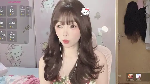 Una 2026 online show from 05.31.26