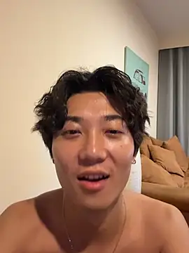 YourBadboy718 online show from 07.17.26