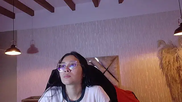 Snapshot of adaira31 chatting on 06.01.26 adaira31 online show from 06.01.26