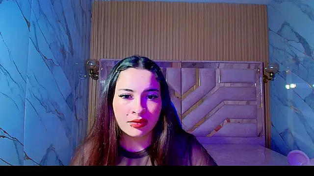 Kiara Moon r online show from 07.04.26