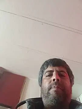 Snapshot of mikey1988figuero chatting on 05.29.26 mikey1988figuero online show from 05.29.26