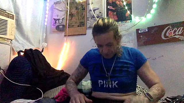 VanillaSnowcones online show from 06.05.26