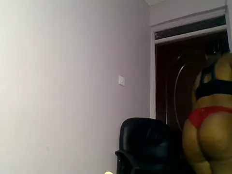 Snapshot of kittydew chatting on 05.24.26 kittydew online show from 05.24.26