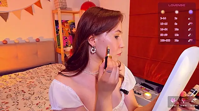 Snapshot of come_in_bed chatting on 07.11.26 come in bed online show from 07.11.26