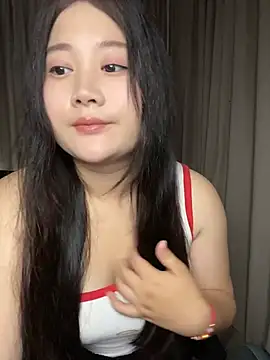 Snapshot of Luckysisi-s chatting on 05.29.26 Luckysisi-s online show from 05.29.26