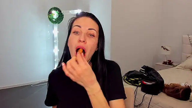 BouncySweety online show from 12.03.24