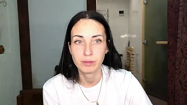 BouncySweety online show from 11.17.25