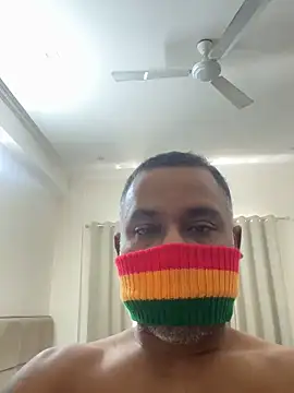 Snapshot of syntaxbear chatting on 05.25.26 syntaxbear online show from 05.25.26