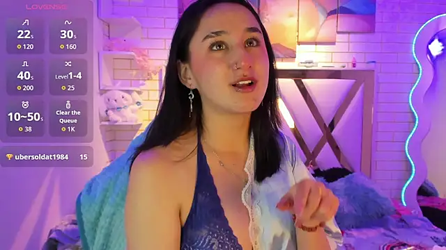 Lua bloom  online show from 07.07.26
