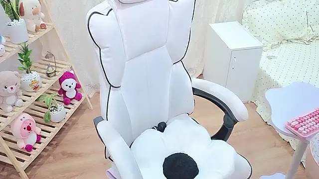 lrykknana online show from 07.07.26