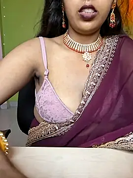 Snapshot of Miss_Aaisha chatting on 06.17.26 Miss Aaisha online show from 06.17.26