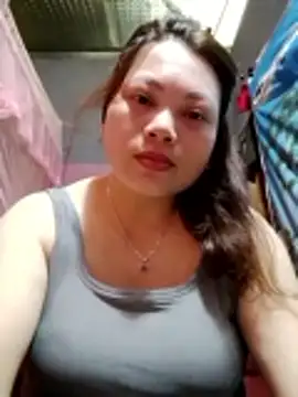 Snapshot of Qie_qir chatting on 05.27.26 Qie qir online show from 05.27.26