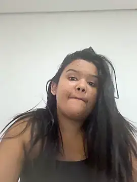 Eumileninha online show from 05.25.26