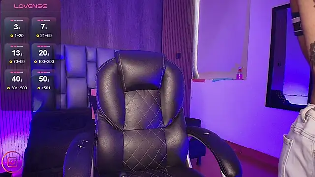 hottiesjuls online show from 07.21.26