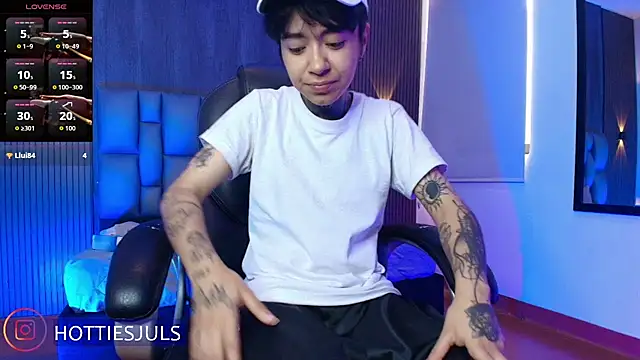 hottiesjuls online show from 07.28.26