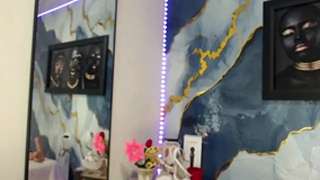 Yasmine Tapias online show from 07.22.26
