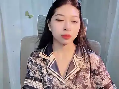 -Naomii  online show from 06.23.26