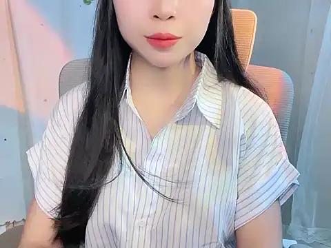 -Naomii  online show from 06.30.26