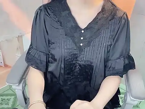 -Naomii  online show from 07.14.26