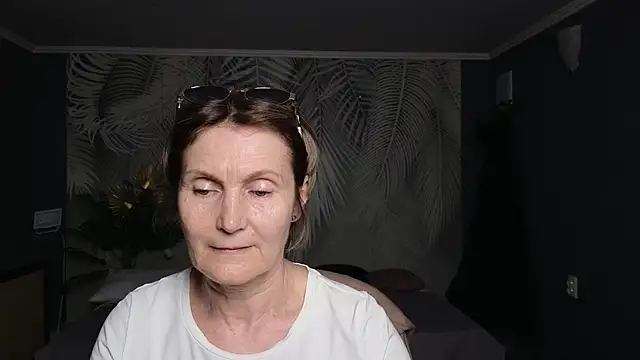Snapshot of Mabel_Magic chatting on 06.04.26 Mabel Magic online show from 06.04.26