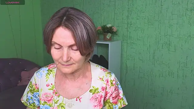 Snapshot of Mabel_Magic chatting on 06.16.26 Mabel Magic online show from 06.16.26