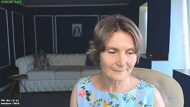 Snapshot of Mabel_Magic chatting on 07.28.26 Mabel Magic online show from 07.28.26