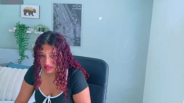 AmeliaLaurent  online show from 07.10.26