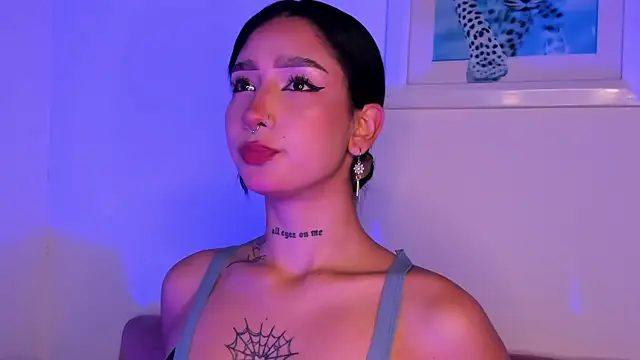 SophieMoneet online show from 07.03.26