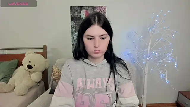 Kira Devi online show from 05.31.26