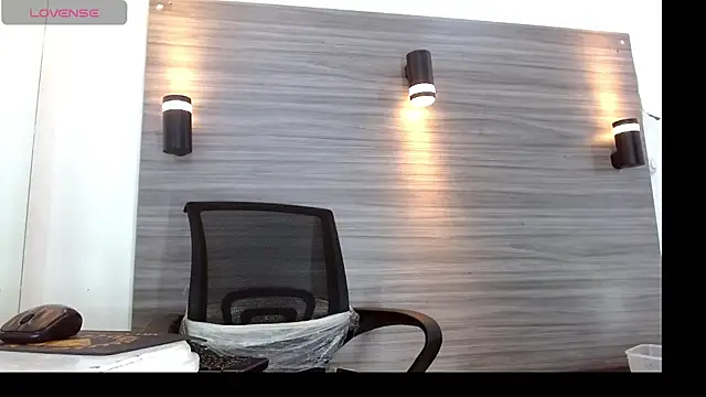 LeleHott01 online show from 07.12.26