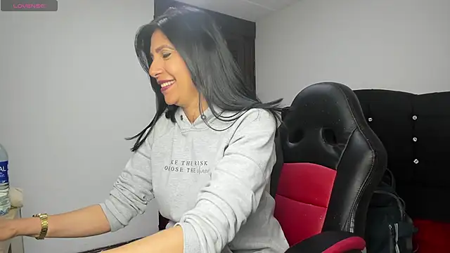 Samantha01 Rosse01 online show from 06.17.26