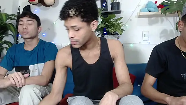 STRANGER BOYS online show from 05.26.26