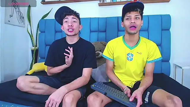 STRANGER BOYS online show from 07.02.26