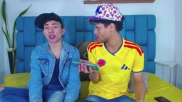 STRANGER BOYS online show from 07.06.26