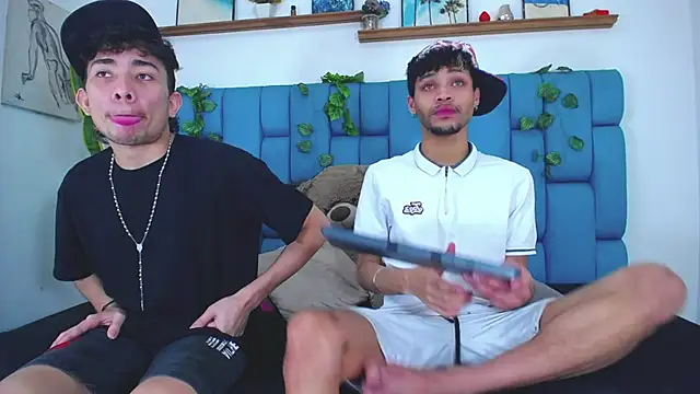STRANGER BOYS online show from 07.18.26