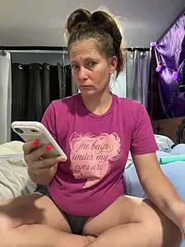 amberhotts2025 online show from 06.11.26