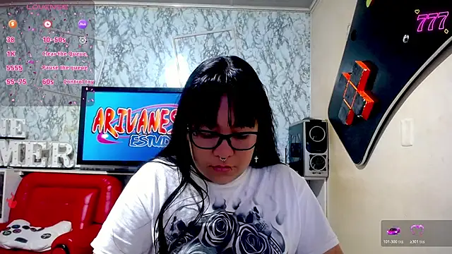 Xander Taylor   online show from 06.06.26