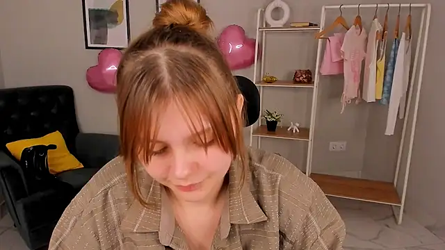 Snapshot of Jessica_West_ chatting on 06.02.26 Jessica West online show from 06.02.26