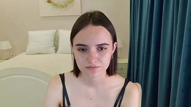 Daisy Heart online show from 06.22.26