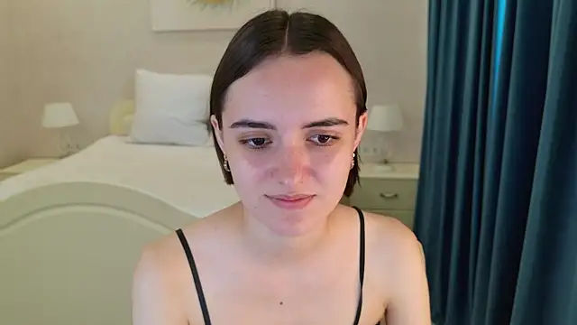 Daisy Heart online show from 07.25.26