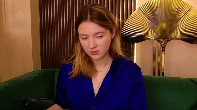 Snapshot of Laura_Stellar chatting on 07.18.26 Laura Stellar online show from 07.18.26