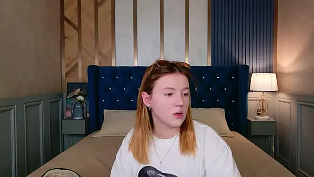 Snapshot of Laura_Stellar chatting on 08.01.26 Laura Stellar online show from 08.01.26