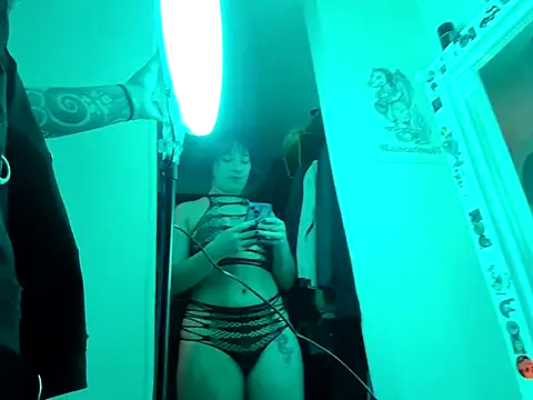 Snapshot of alynnafem chatting on 07.23.26 alynnafem online show from 07.23.26