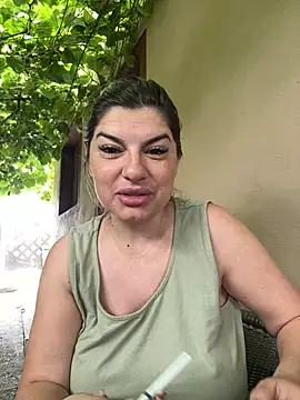 Snapshot of evaxxxcurvyxxx chatting on 06.22.26 evaxxxcurvyxxx online show from 06.22.26