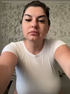 Snapshot of evaxxxcurvyxxx chatting on 06.29.26 evaxxxcurvyxxx online show from 06.29.26