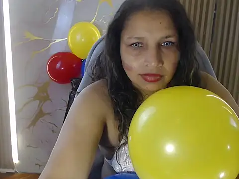 Danna Sg online show from 06.18.26