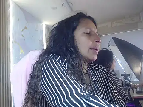 Danna Sg online show from 07.19.26