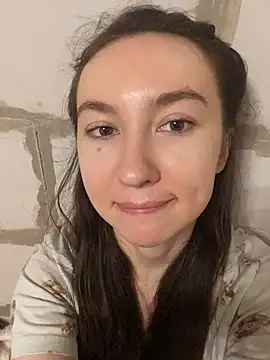 Snapshot of Maryana_Ro chatting on 06.17.26 Maryana Ro online show from 06.17.26