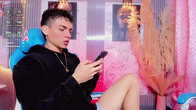 latino boyy  online show from 06.07.26