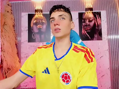 latino boyy  online show from 06.28.26